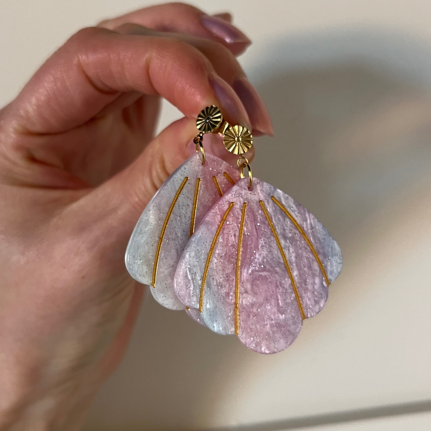 Amalfi Resin Shell Pendant Earrings