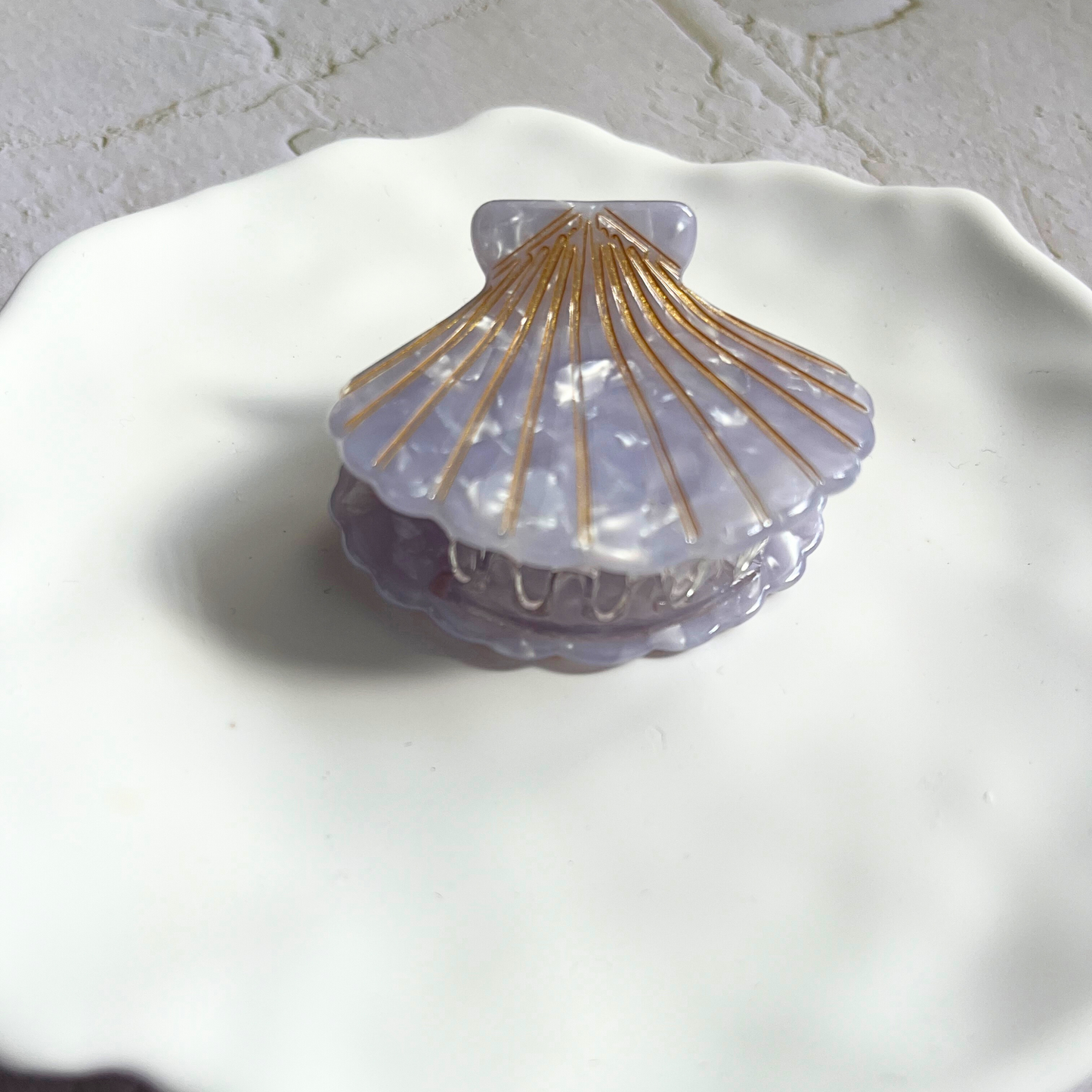 Lilac Shell Hair Claw Clip