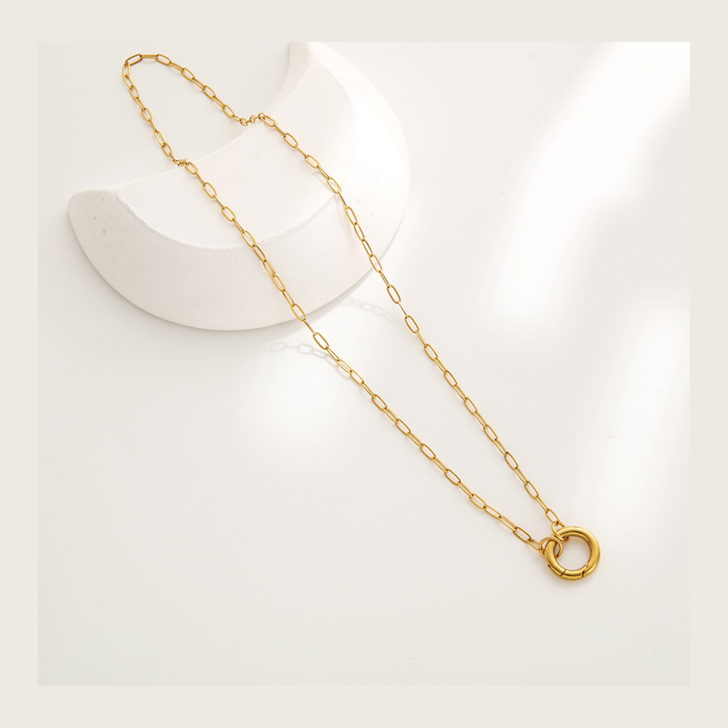 Base Oval Chain Necklace (Circle Clasp)