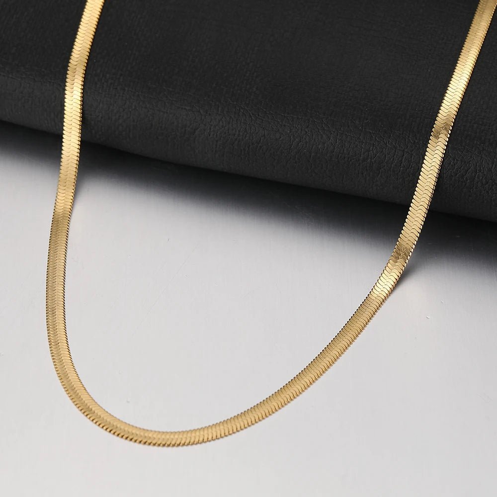 Waterproof necklace, tarnish-free jewellery, gold necklace, layering, layered necklace, trending jewellery