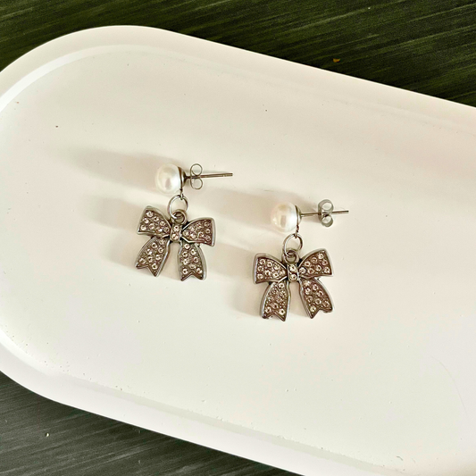Twinkle Bow Earrings