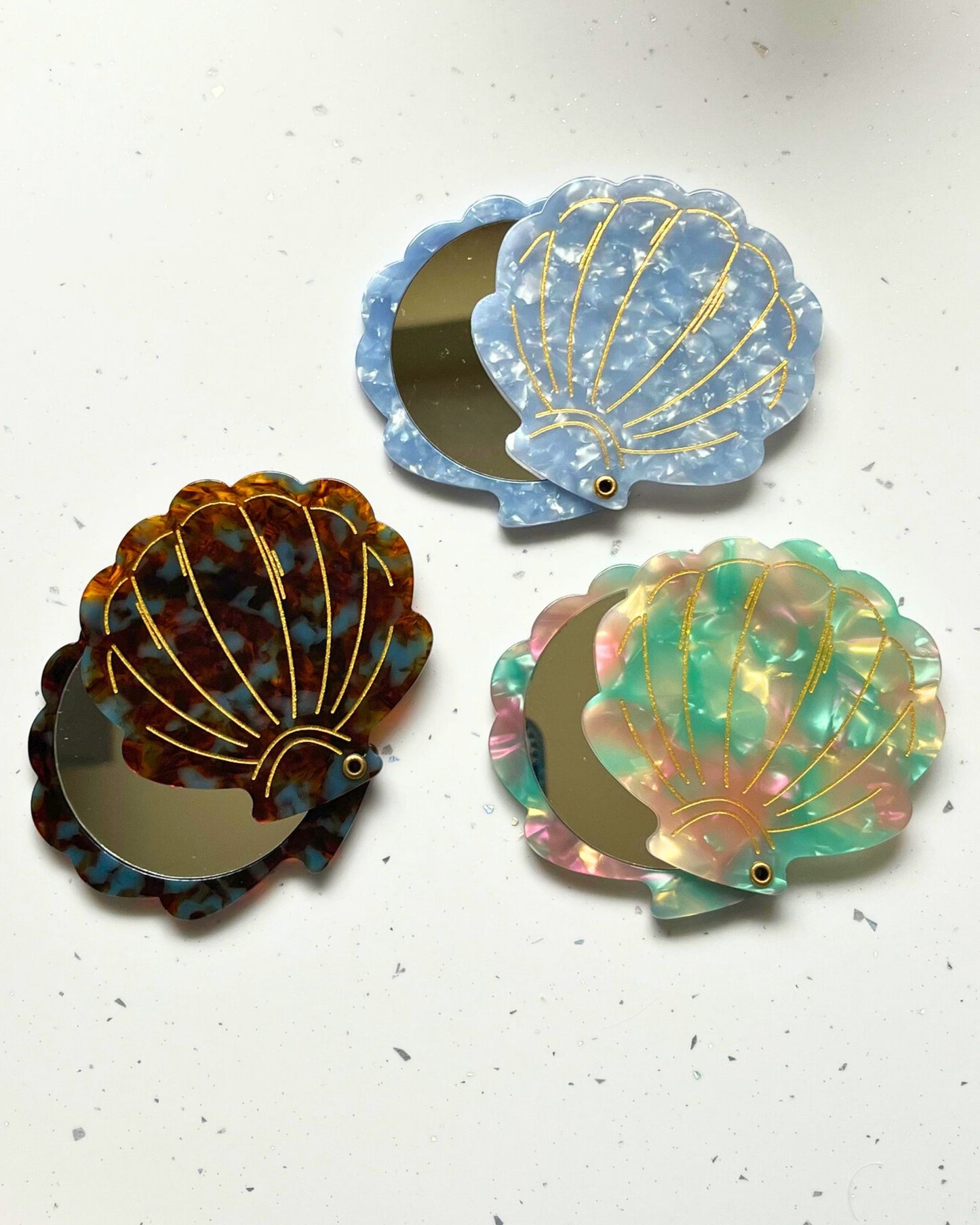 Shell Compact Mirror (3 Colours Available)